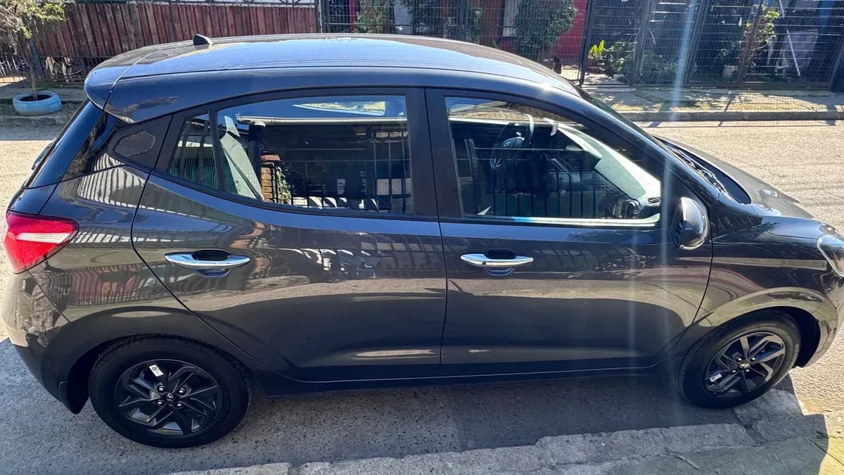 HYUNDAI GRAND I-10 1.2 Ai3 Sdn Value Mt año 2023