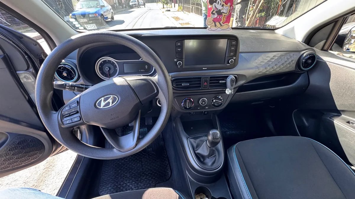 HYUNDAI GRAND I-10 1.2 Ai3 Sdn Value Mt año 2023