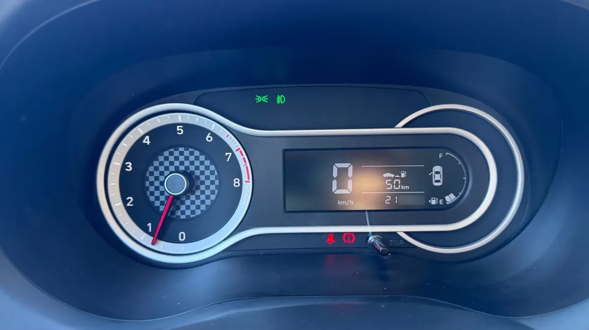HYUNDAI GRAND I-10 1.2 Ai3 Sdn Value Mt año 2023