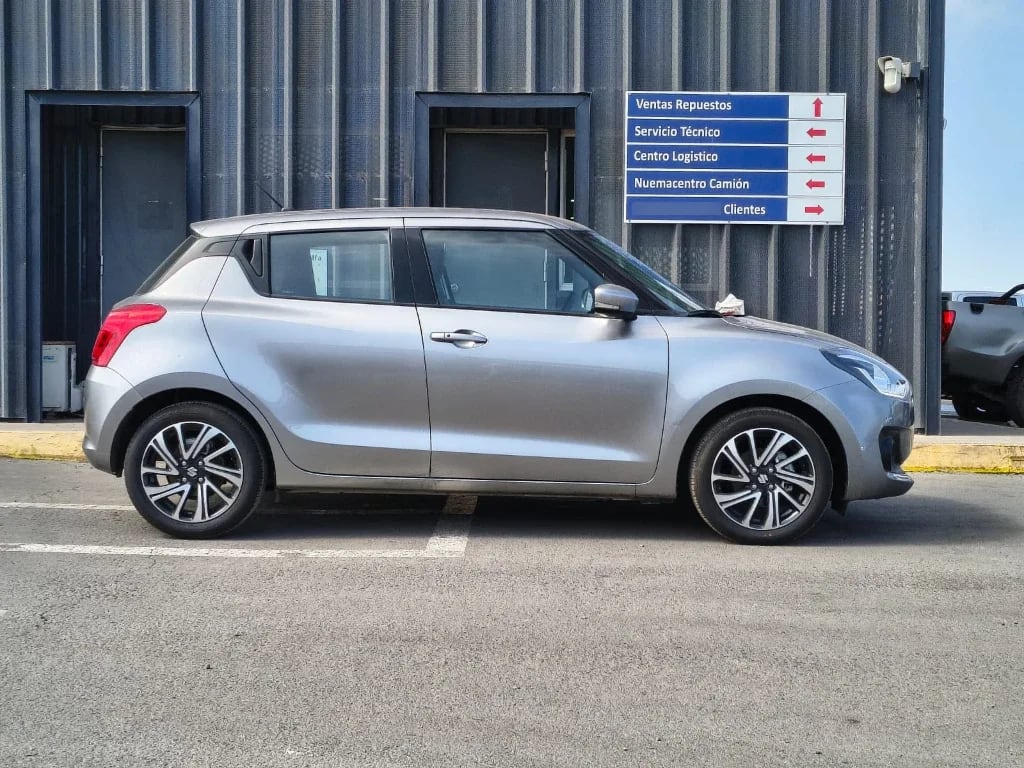 Suzuki Swift 1.2 Glx Plus año 2024