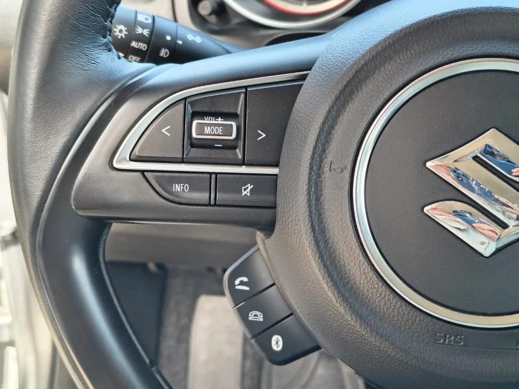 Suzuki Swift 1.2 Glx Plus año 2024