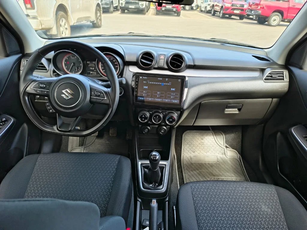 Suzuki Swift 1.2 Glx Plus año 2024