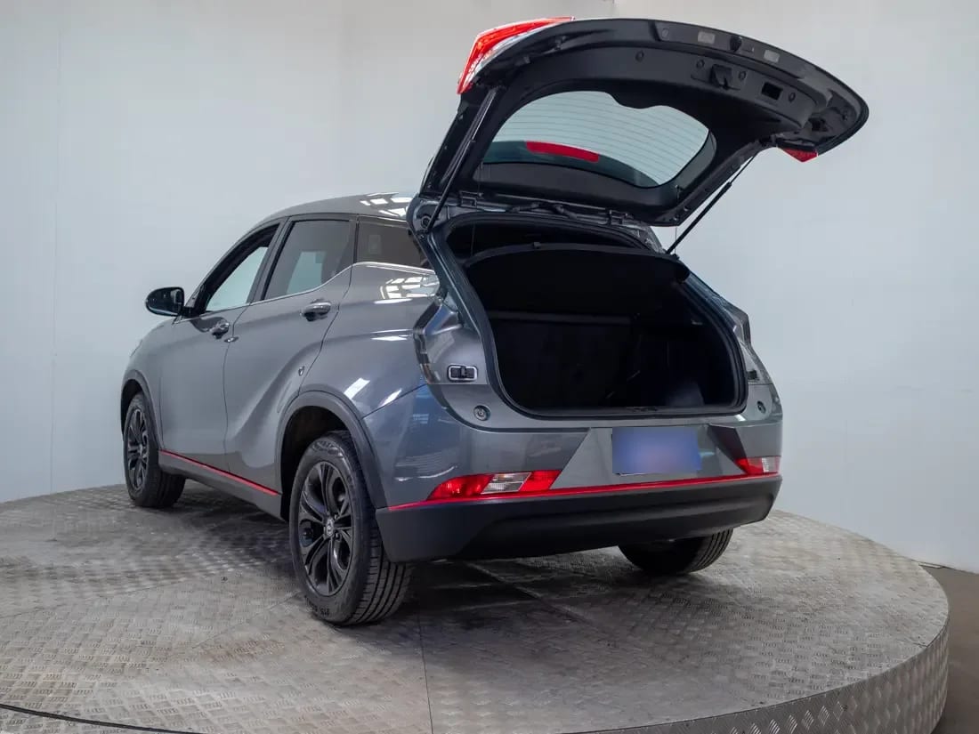 Dongfeng 500 Luxury 1.5 Cvt año 2023