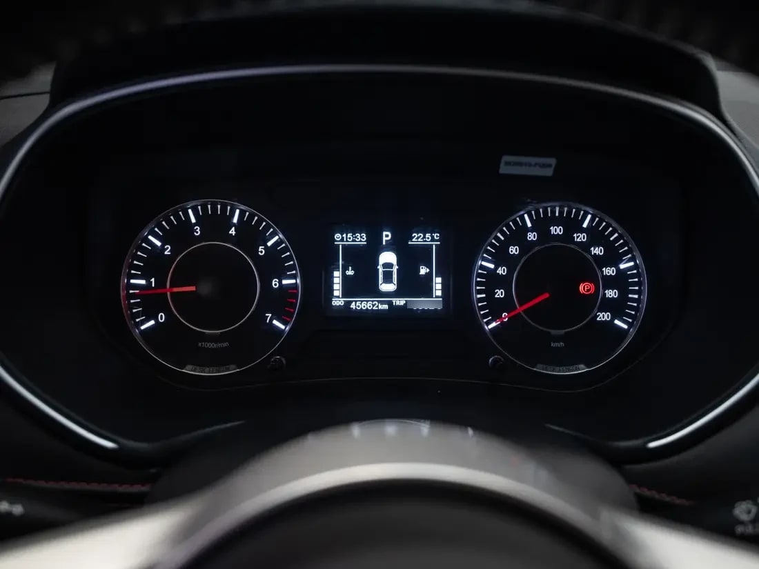 Dongfeng 500 Luxury 1.5 Cvt año 2023