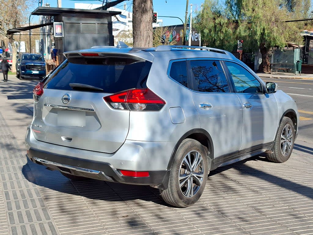 Nissan X-Trail Xtrail 2.5 At Sense año 2018