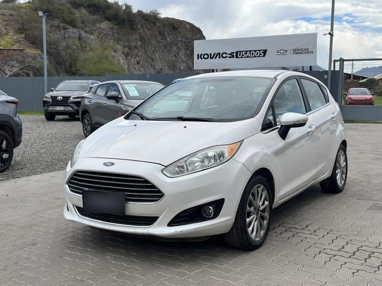 Ford Fiesta Titanium 1.6 año 2017
