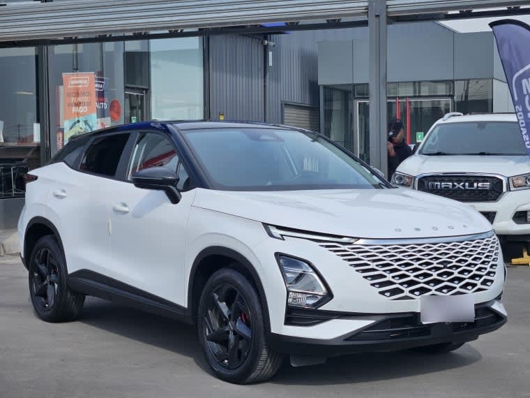 Omoda C5 1.5 T Luxury At año 2025