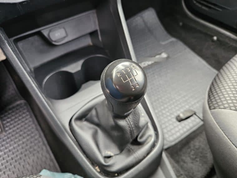 Volkswagen Saveiro 1.6 Cabina Simple Mt año 2022