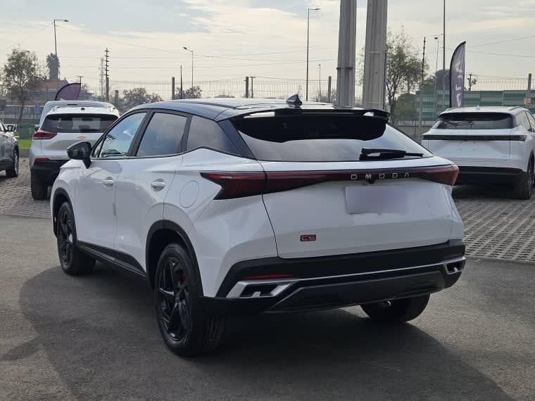 Omoda C5 1.5 T Luxury At año 2025