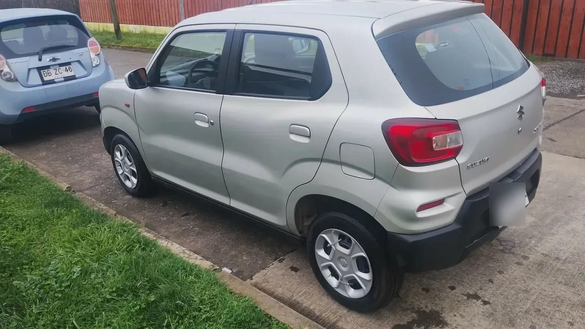 SUZUKI S-PRESSO 1.0 Glx Ac Mt año 2022