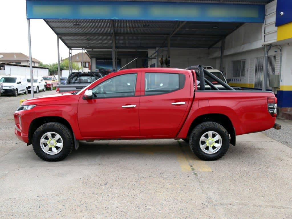Mitsubishi L200 Katana Crt año 2023