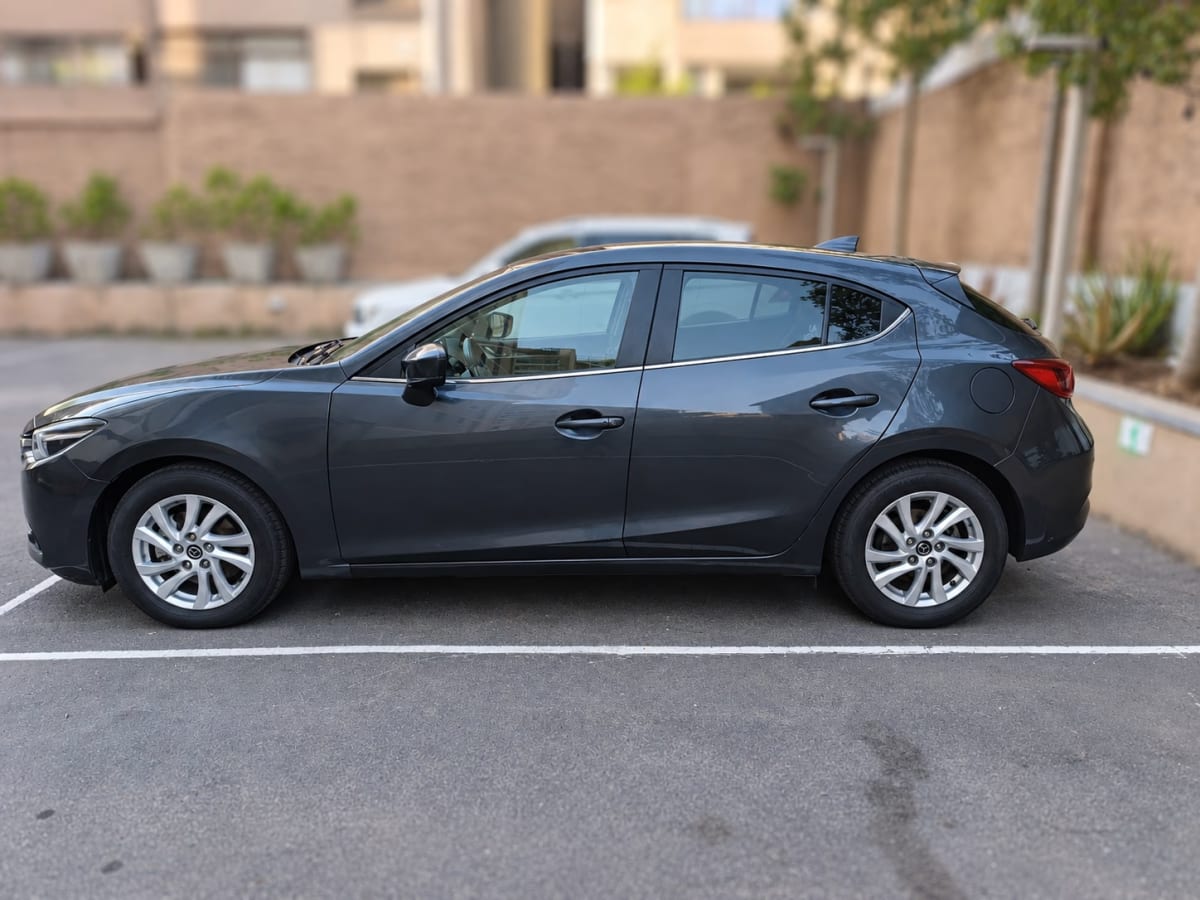 Mazda Mazda 3 Sport Hb año 2019