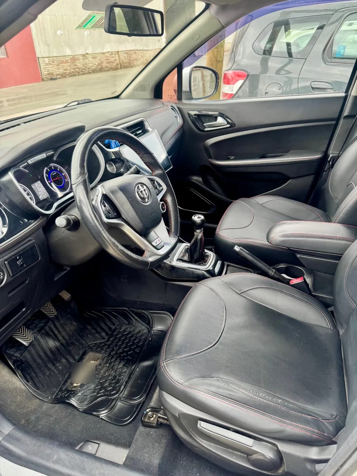 BRILLIANCE V3 1.5 Elite Gx Mt año 2017