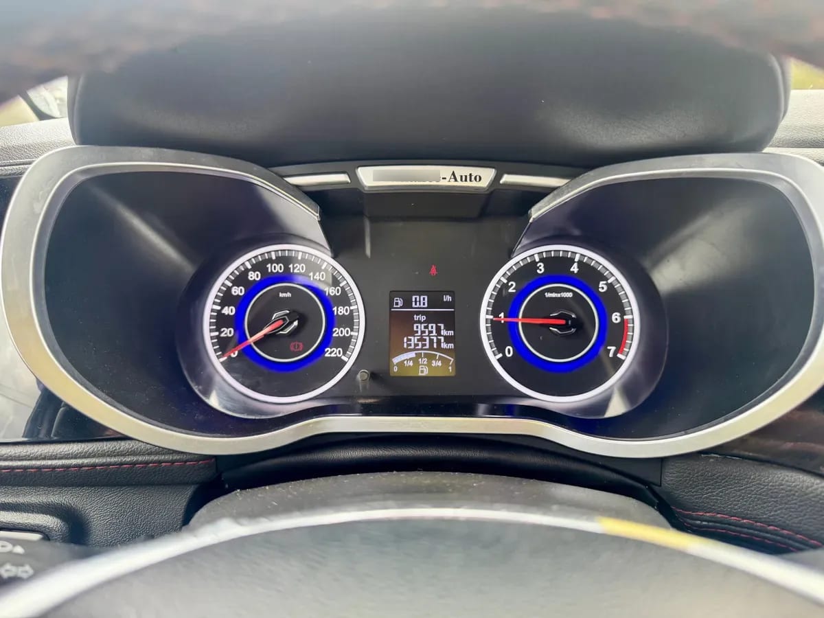 BRILLIANCE V3 1.5 Elite Gx Mt año 2017