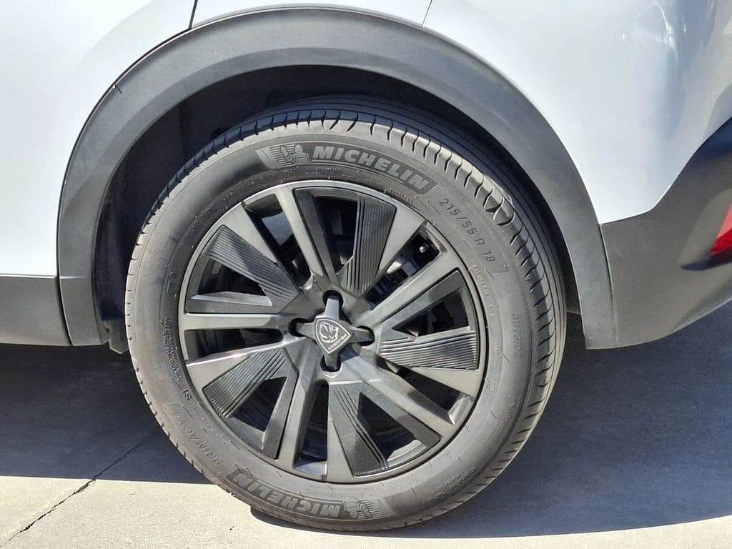Peugeot 2008 Blue Hdi 130 Gt año 2024