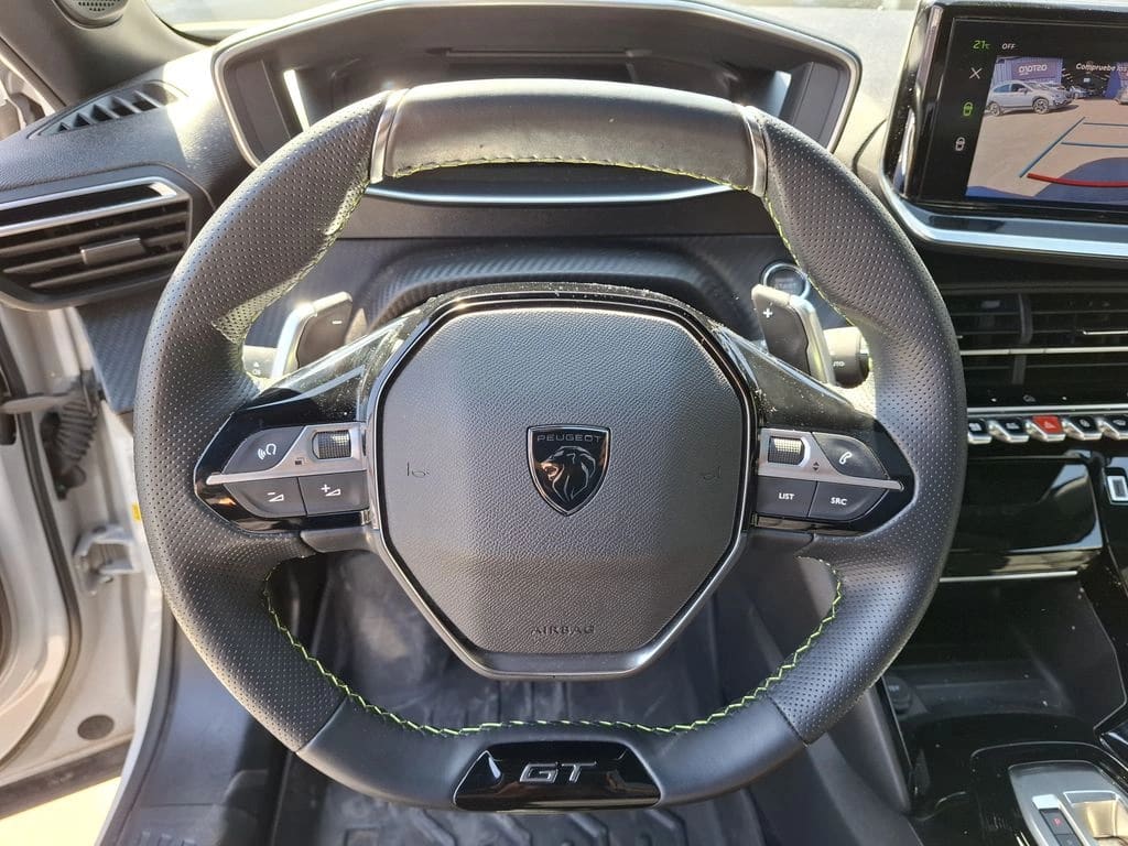 Peugeot 2008 Blue Hdi 130 Gt año 2024