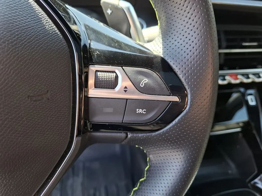Peugeot 2008 Blue Hdi 130 Gt año 2024