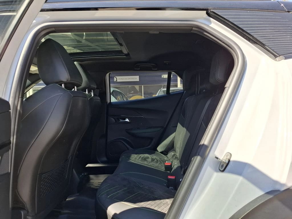 Peugeot 2008 Blue Hdi 130 Gt año 2024