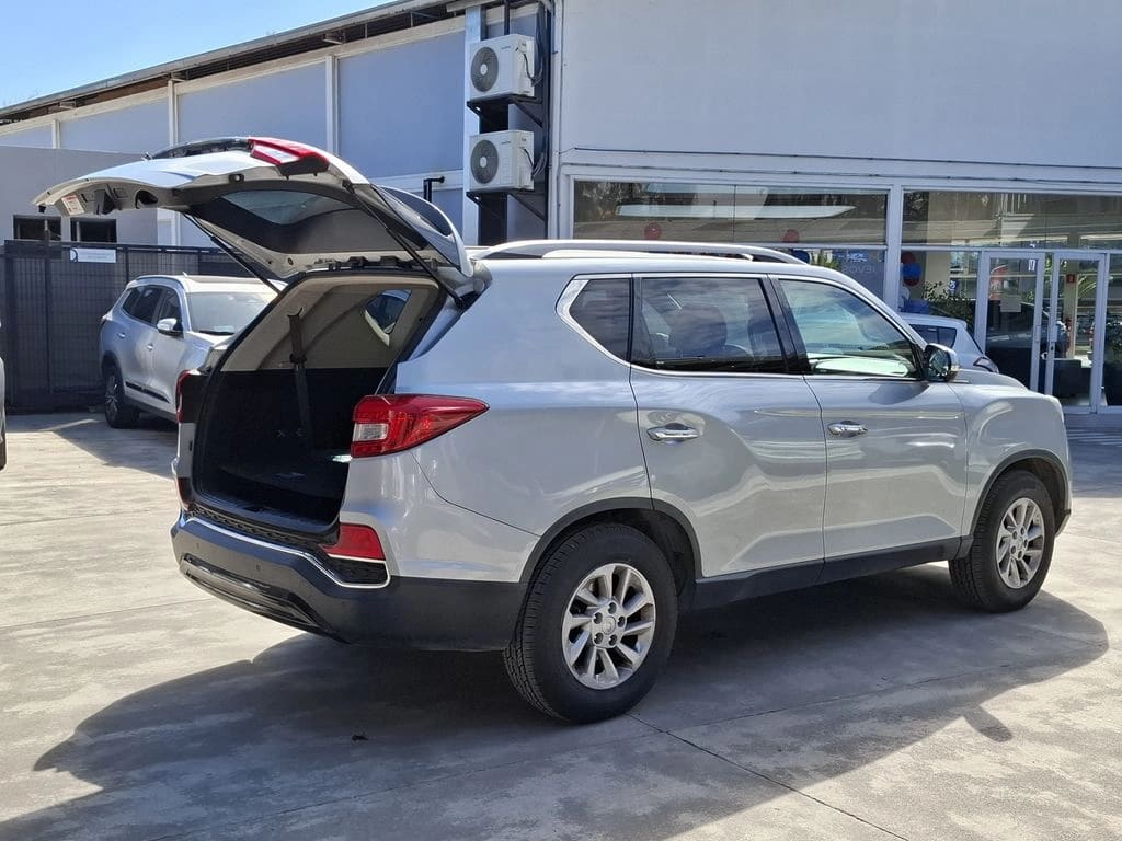 Ssangyong Rexton At 2.2 año 2018