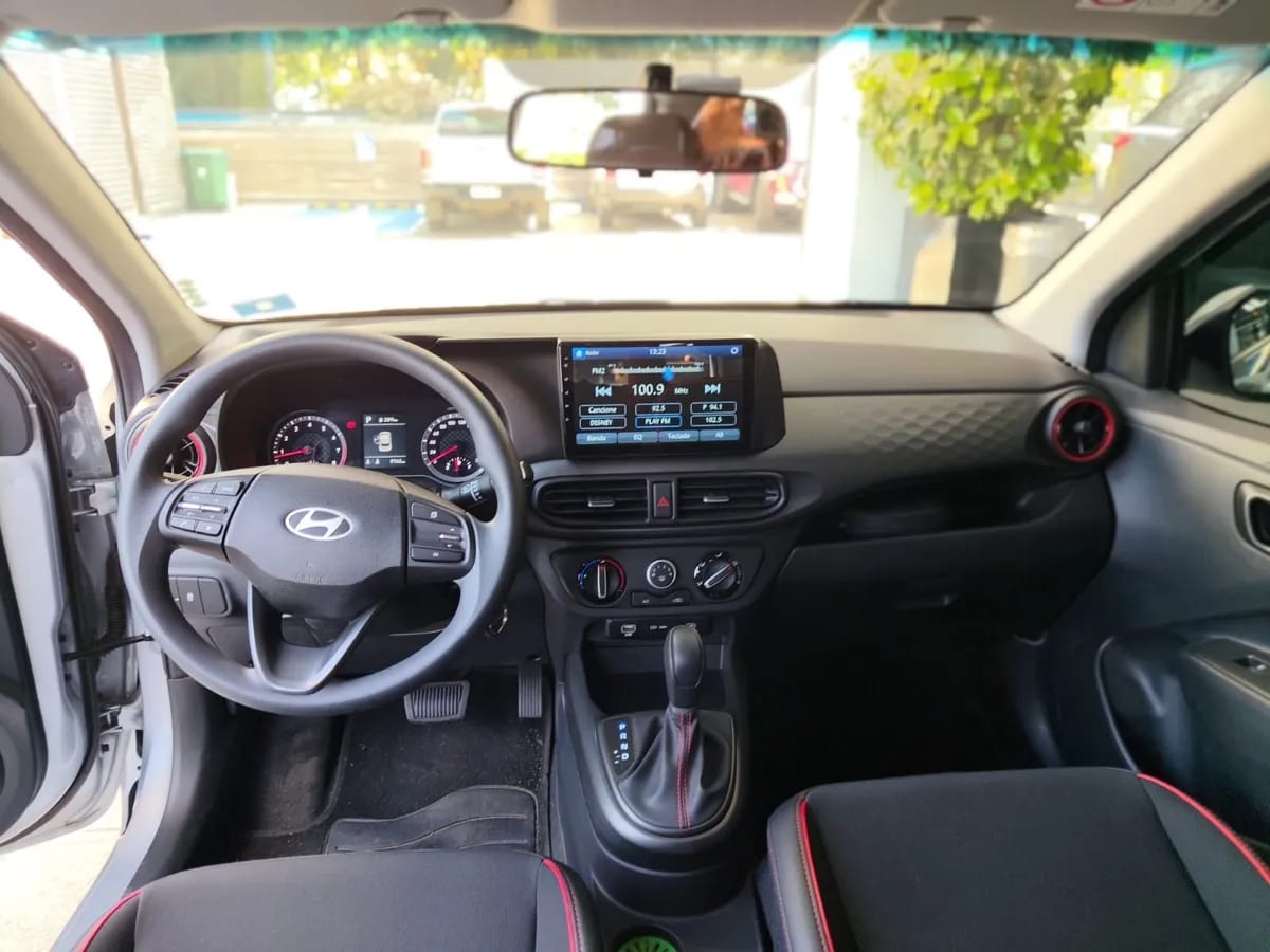 HYUNDAI GRAND I-10 1.2 Ai3 Hb Plus Fl At año 2026