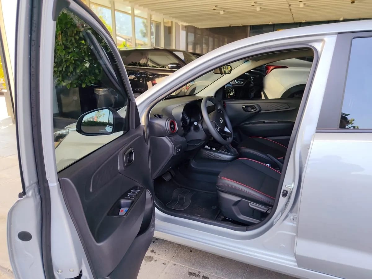 HYUNDAI GRAND I-10 1.2 Ai3 Hb Plus Fl At año 2026