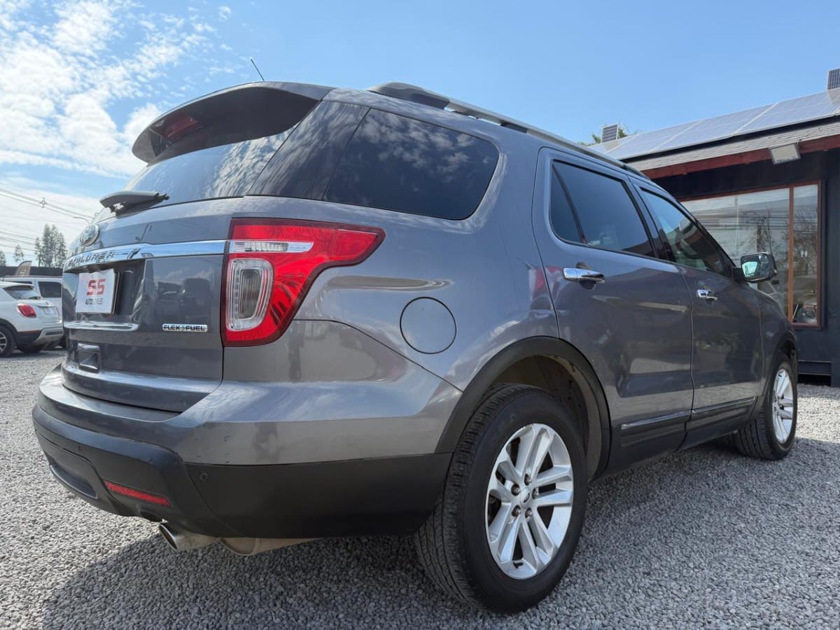 Ford Explorer 4x2 At 3.5 3 Corridas año 2014