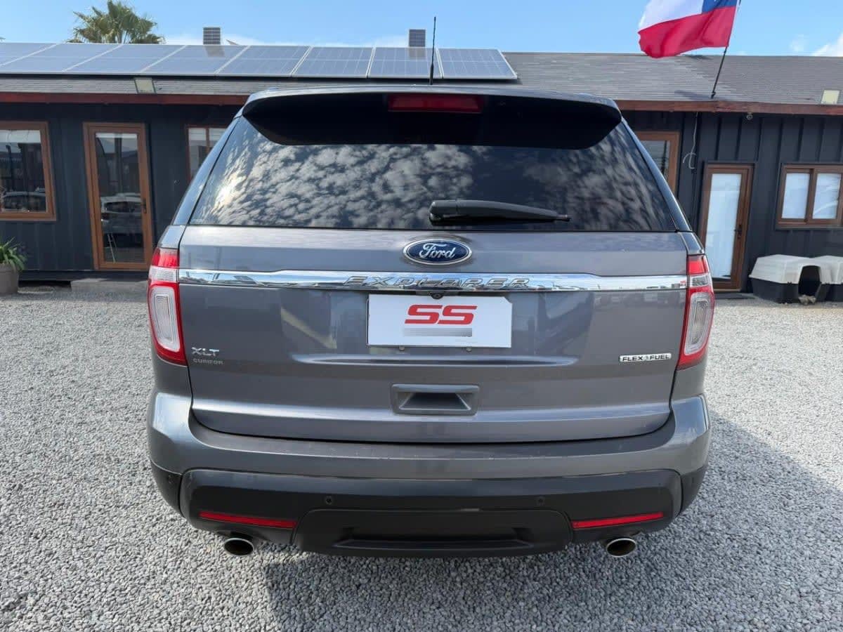 Ford Explorer 4x2 At 3.5 3 Corridas año 2014