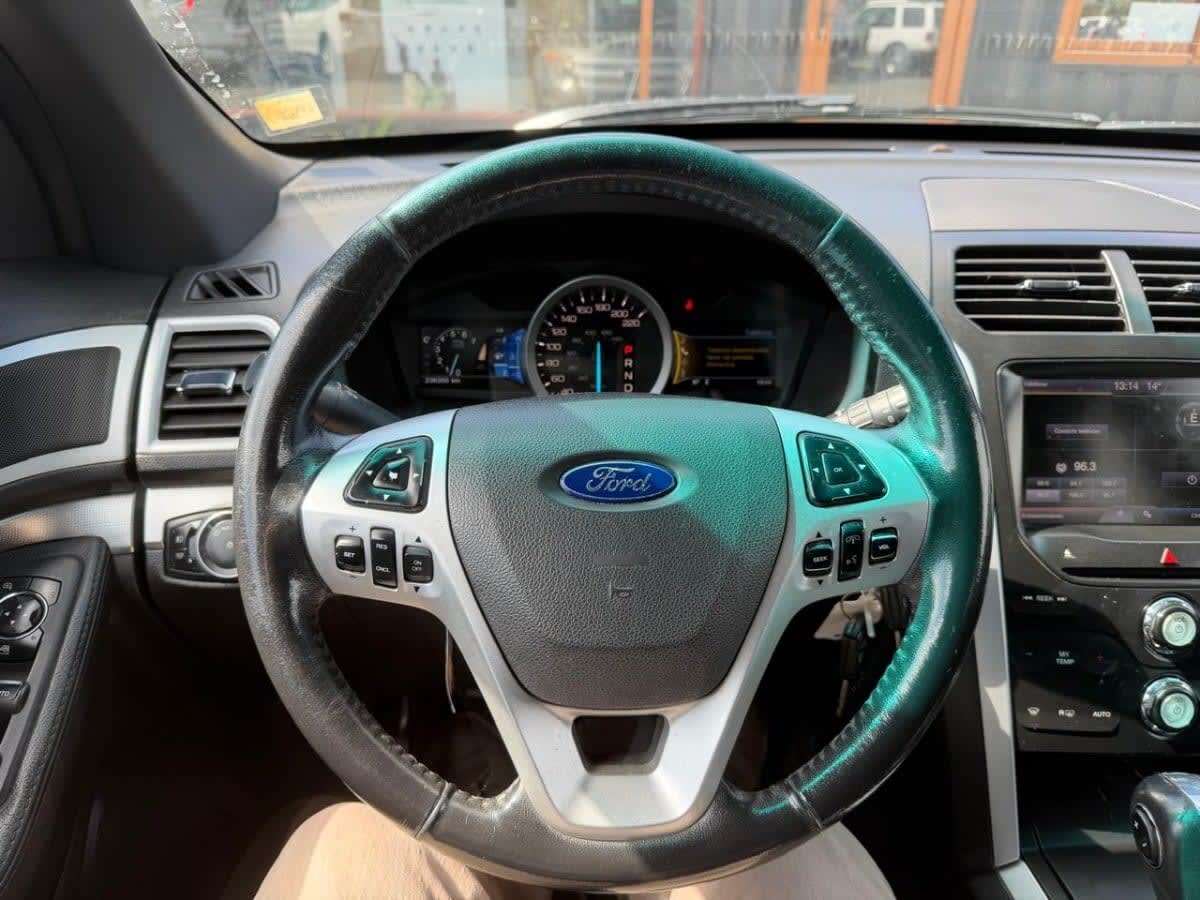 Ford Explorer 4x2 At 3.5 3 Corridas año 2014