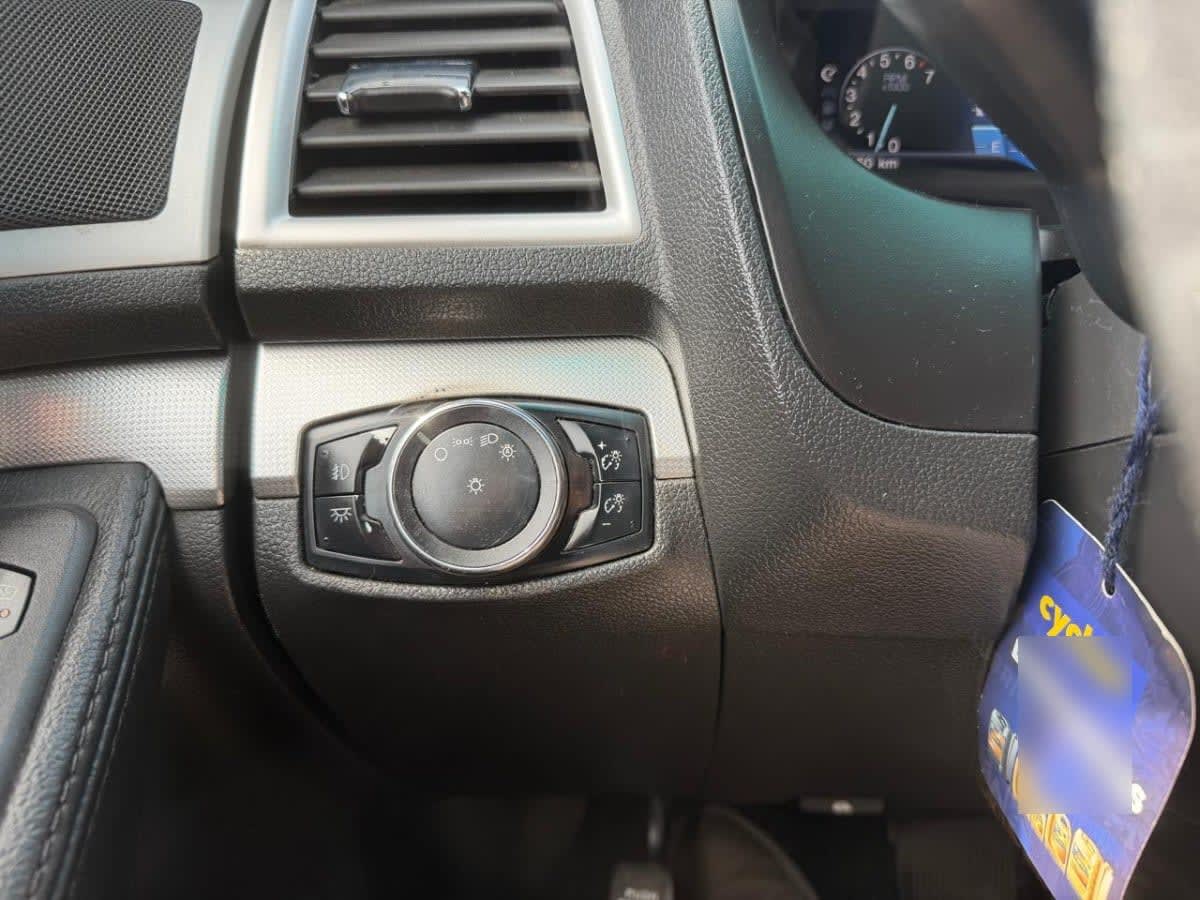 Ford Explorer 4x2 At 3.5 3 Corridas año 2014