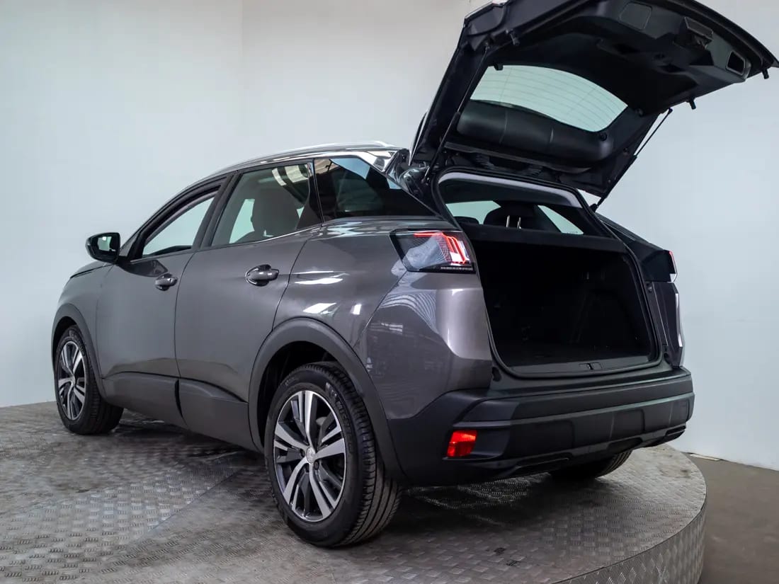 Peugeot 3008 3008 1.2 Active Pack Puretech 130 Mt año 2021