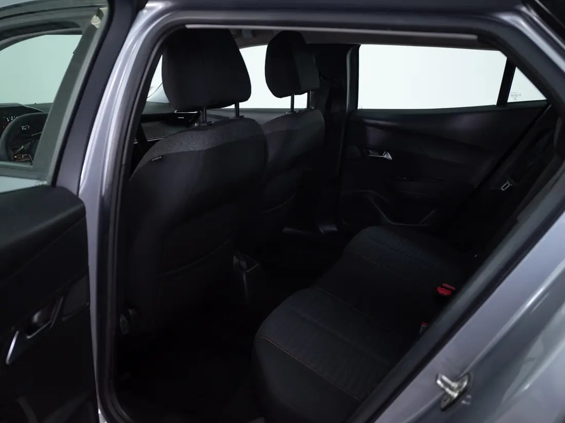Peugeot 2008 2008 1.2 Active Puretech 130 Mt año 2021