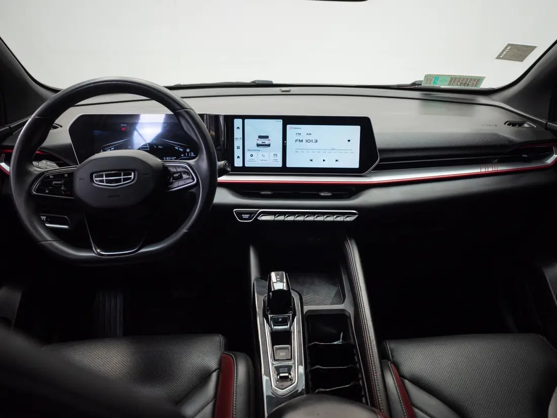 Geely Coolray 1.5 Comfort 7dct At año 2024