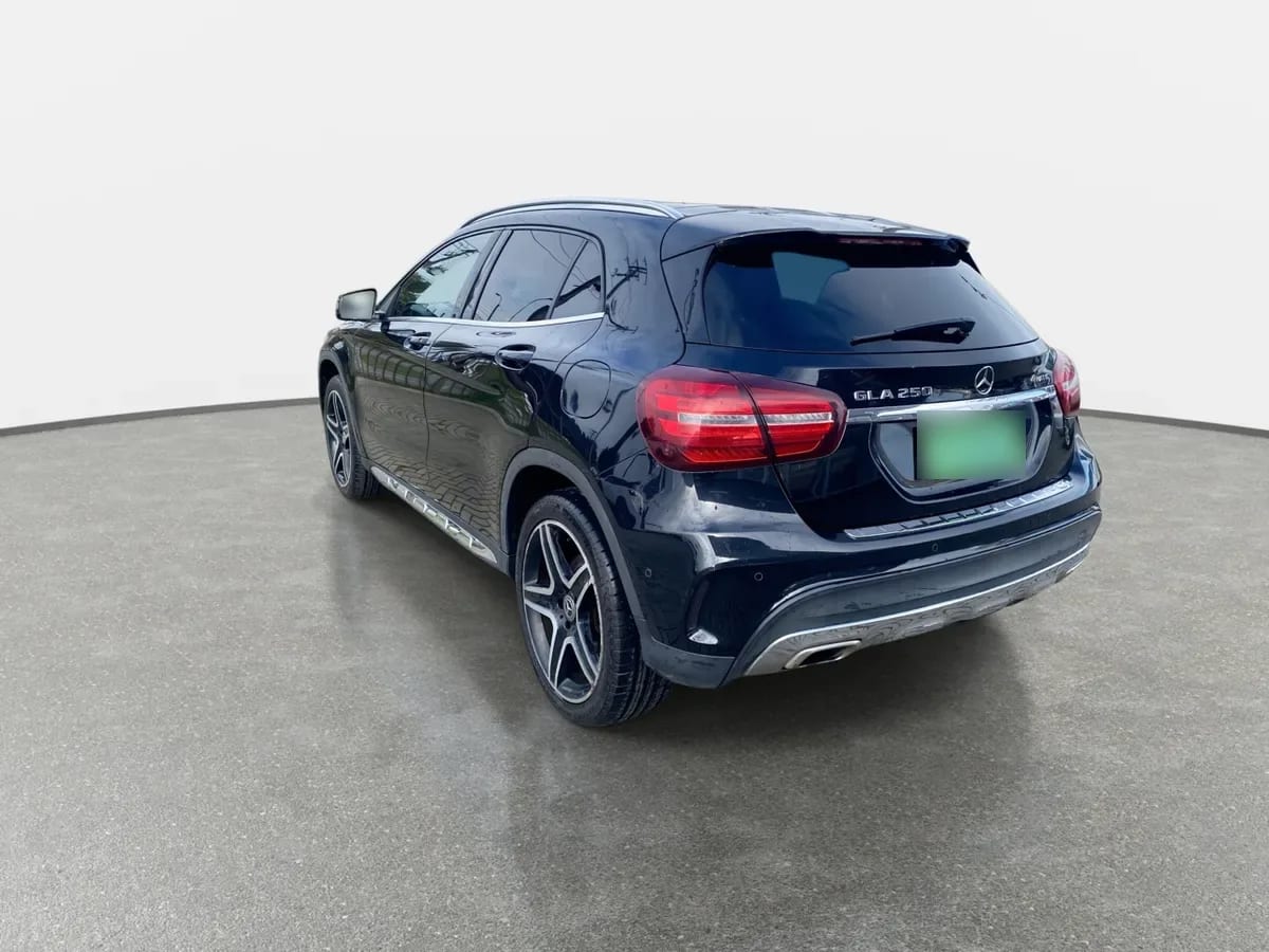 Mercedes-Benz Gla 250 2.0 4matic 4x4 At 5p año 2019