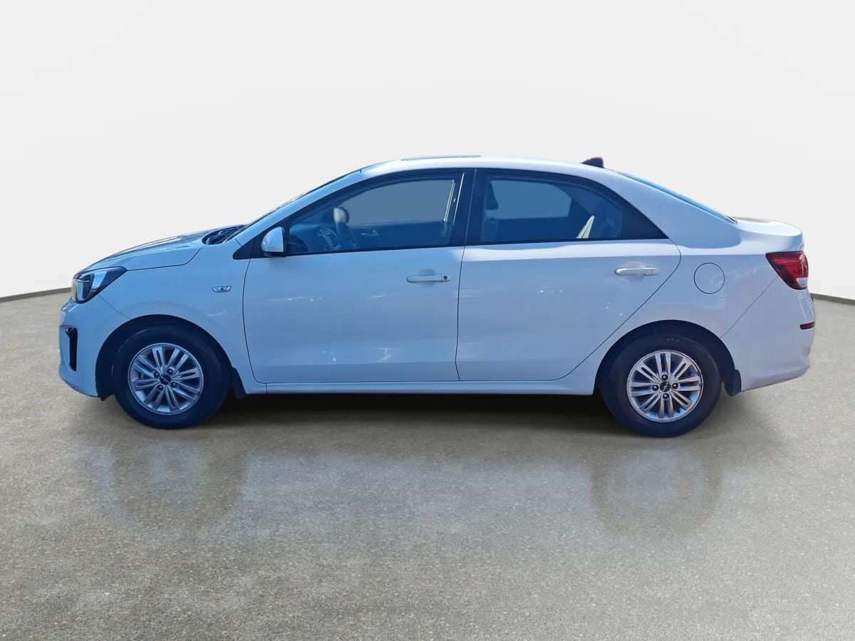 Kia Soluto 1.4 Ex Full 4x2 Srf Mt 4p año 2025