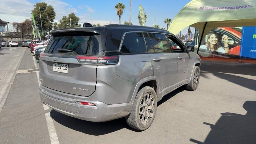Jeep Commander 2.0t Overland Td380 Dies 4x4 9at 5p año 2024