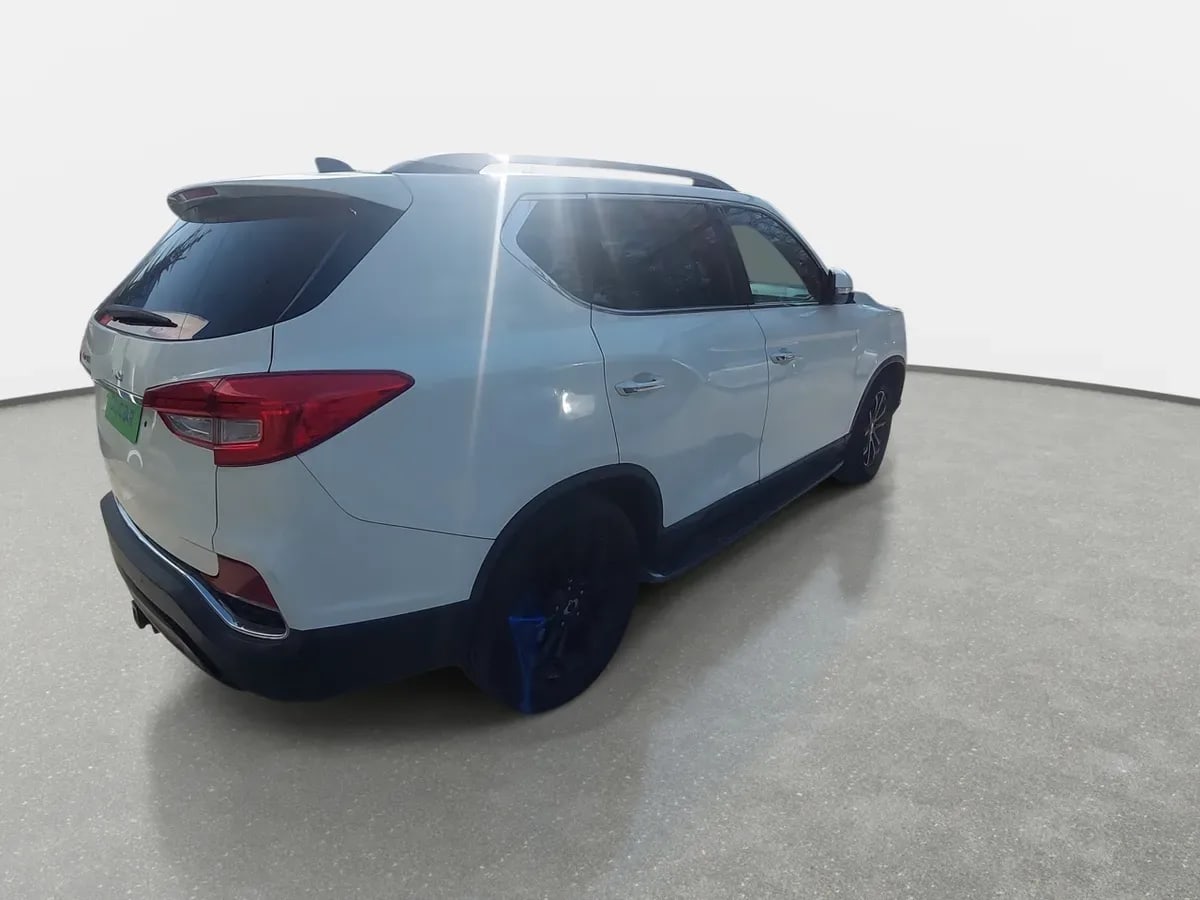 Ssangyong Rexton 2.2 Yrx201 Diesel 4x2 At 5p año 2018