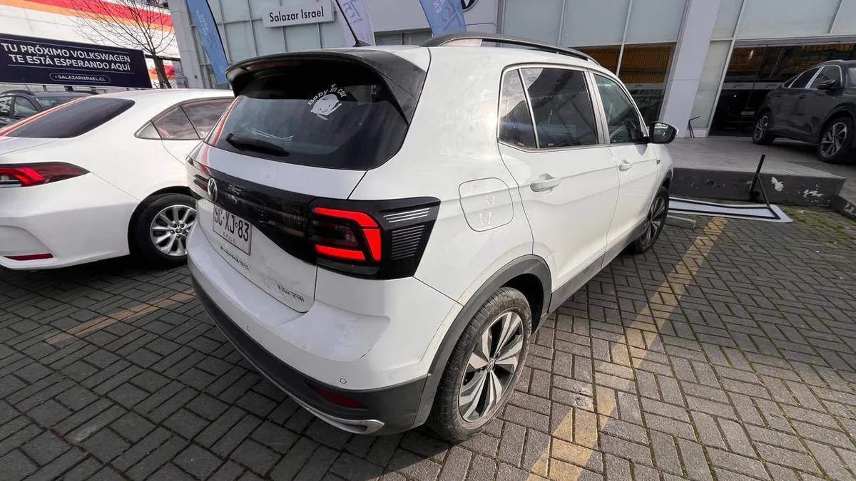 Volkswagen T-Cross 1.0 Tsi Comfortline 4x2 Mt5 5p año 2022