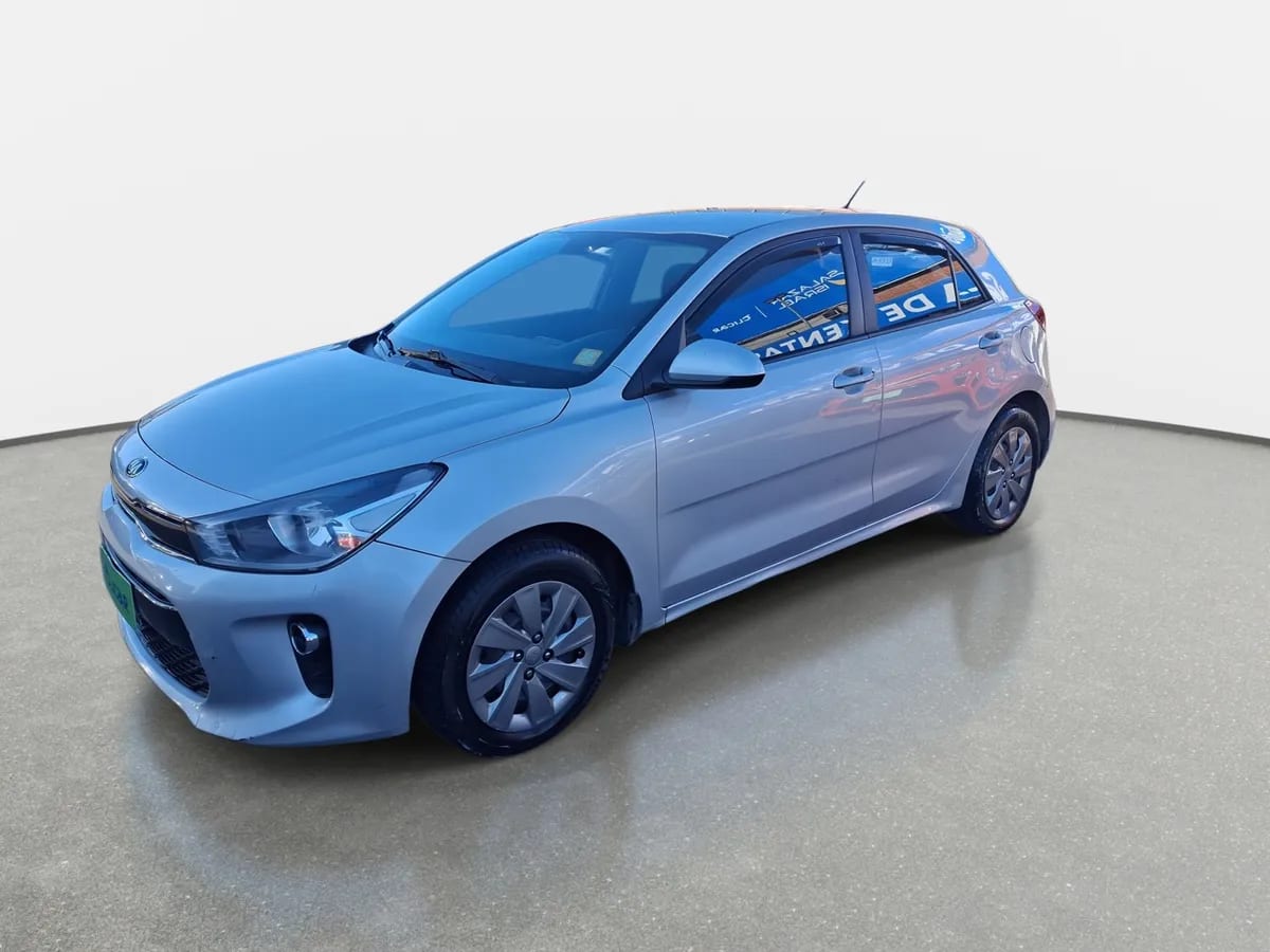 Kia Rio 5 1.4 Ex 4x2 Ac Ci 6mt 5p año 2021