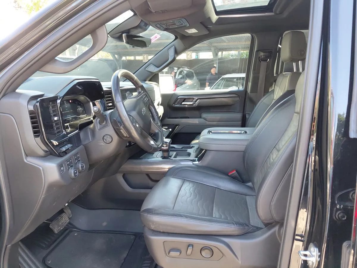 Chevrolet Silverado 6.2 Zr2 4x4 At 4p año 2023