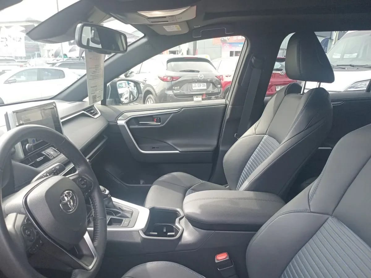 Toyota Rav 4 2.5 Xse Hybrid 4x2 Cvt At 5p año 2024