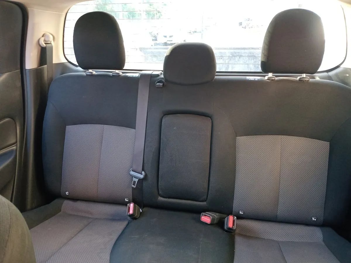 Mitsubishi L200 2.2 Katana Crt Diesel Dob. Cab. 4x4 Mt 4p año 2024