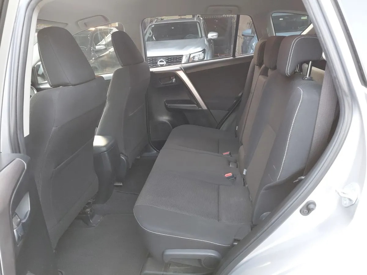 Toyota Rav 4 2.0 4x2 Super Lujo Cvt At 5p año 2019