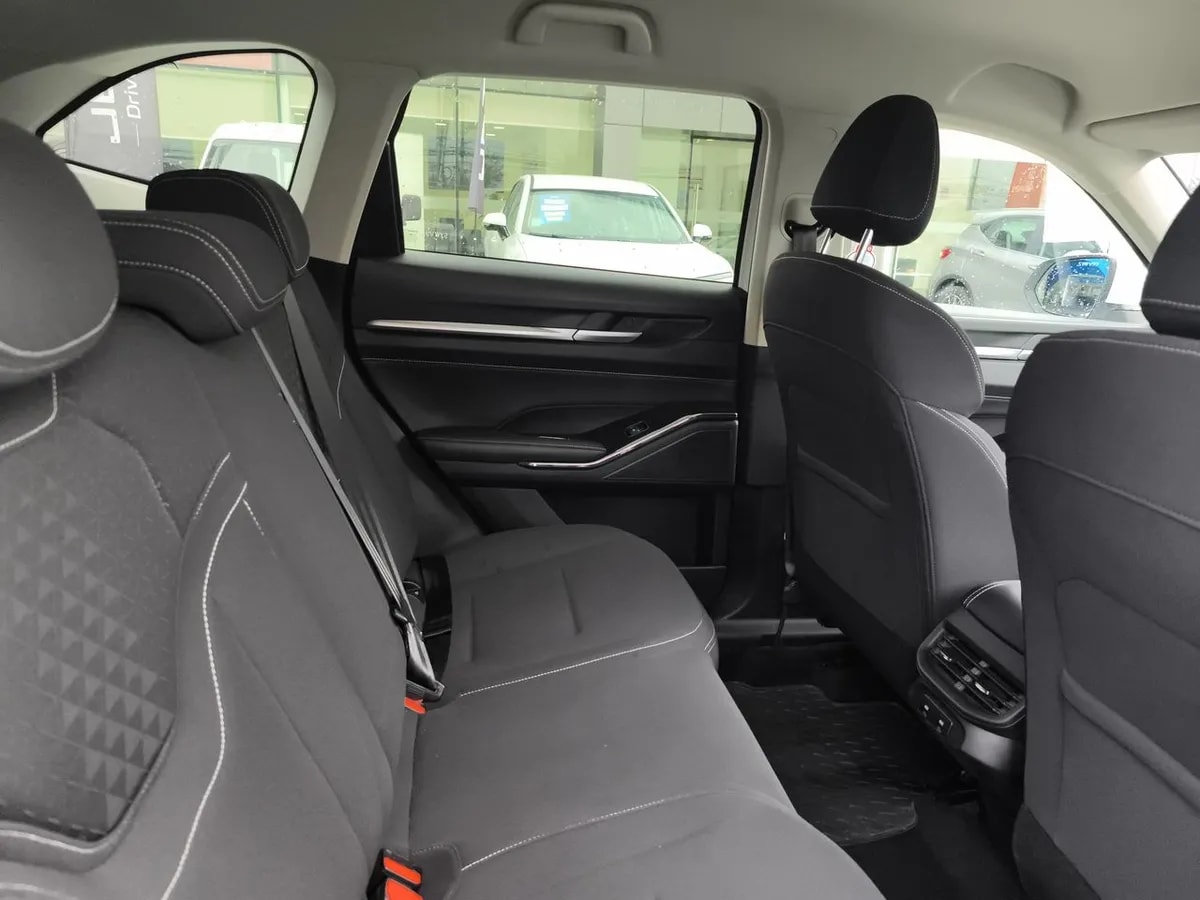 Haval H6 2.0 Active 4x2 At 5p año 2024