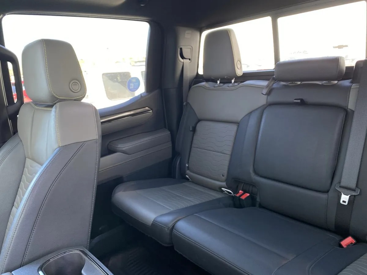 Chevrolet Silverado 6.2 Zr2 4x4 At 4p año 2023