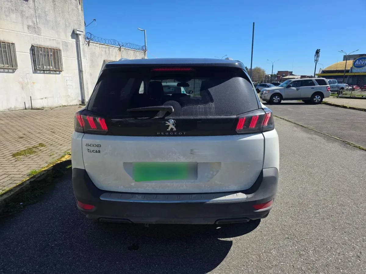 Peugeot 5008 1.6 Allure Thp 4x2 165 Eat6 5p año 2021
