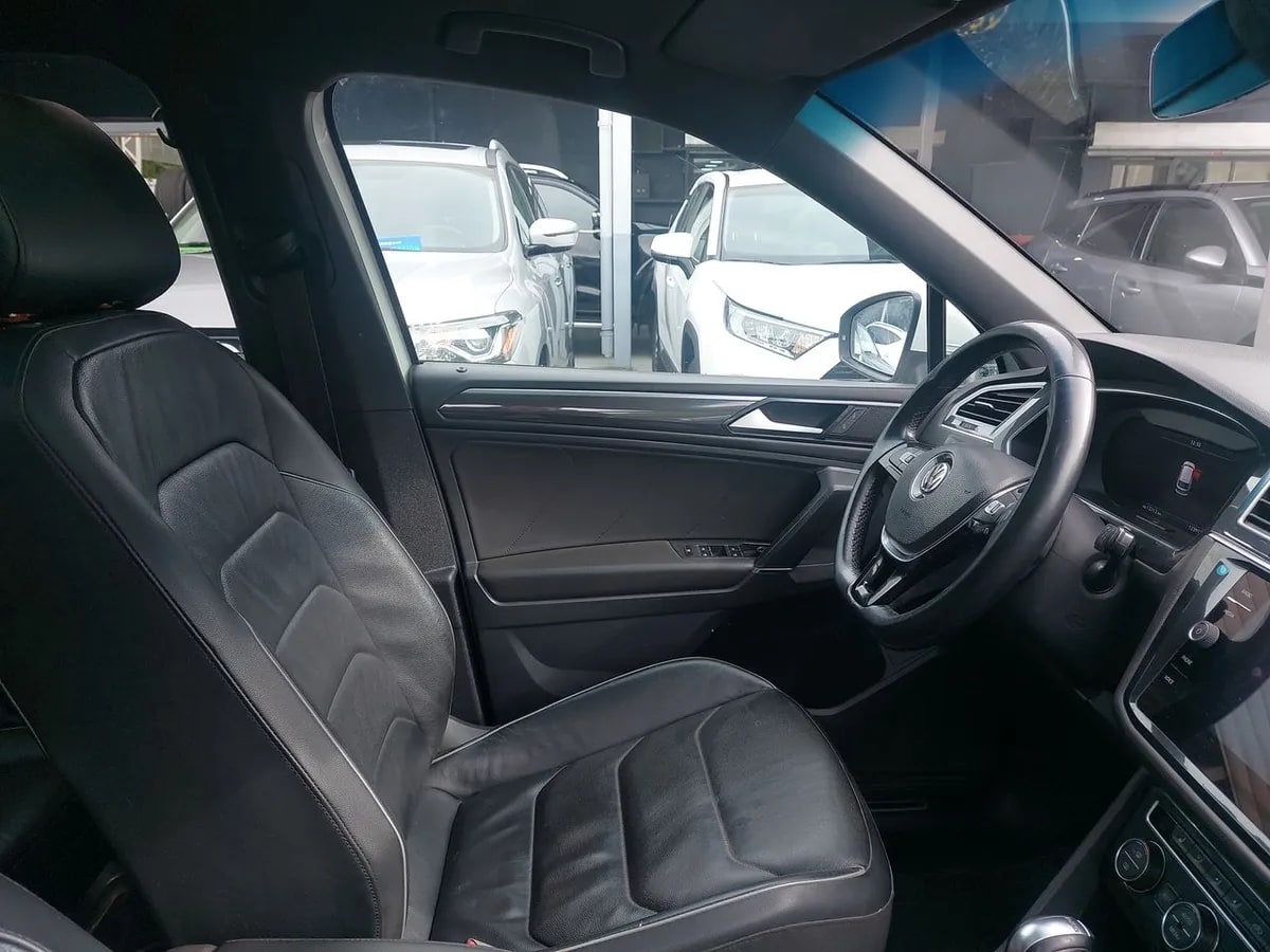 Volkswagen Tiguan 2.0 Tsi Limited 4motion 4x4 At 5p año 2019