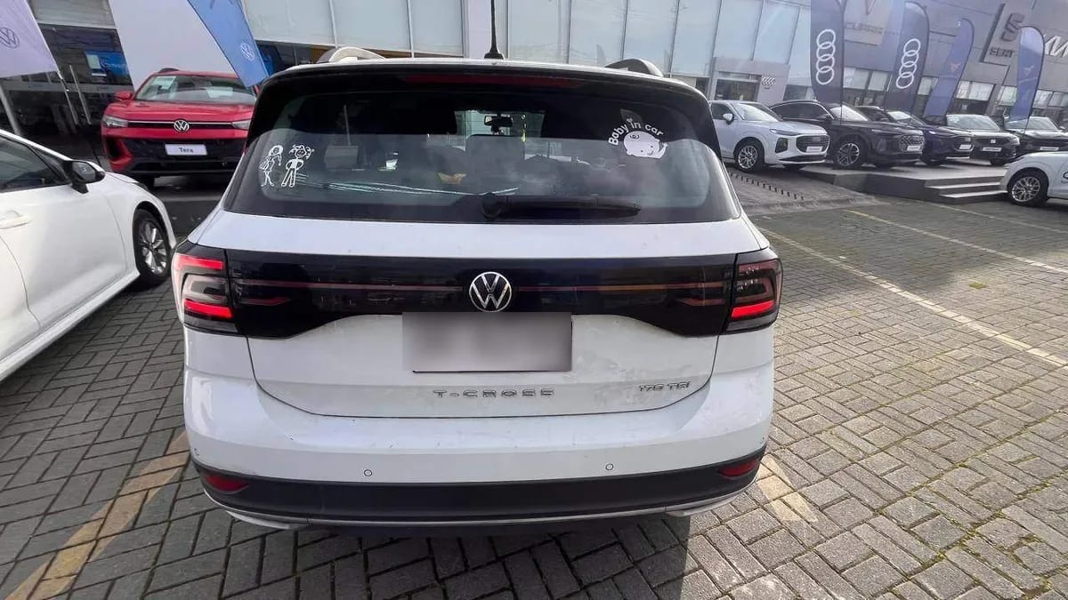 Volkswagen T-Cross 1.0 Tsi Comfortline 4x2 Mt5 5p año 2022