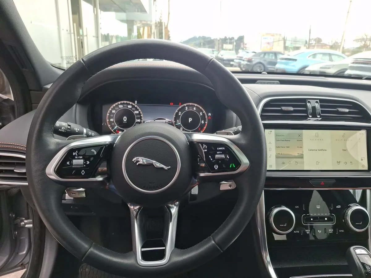 Jaguar Xe 2.0 R Dynamic S Rwd 4x2 250hp At 4p año 2024