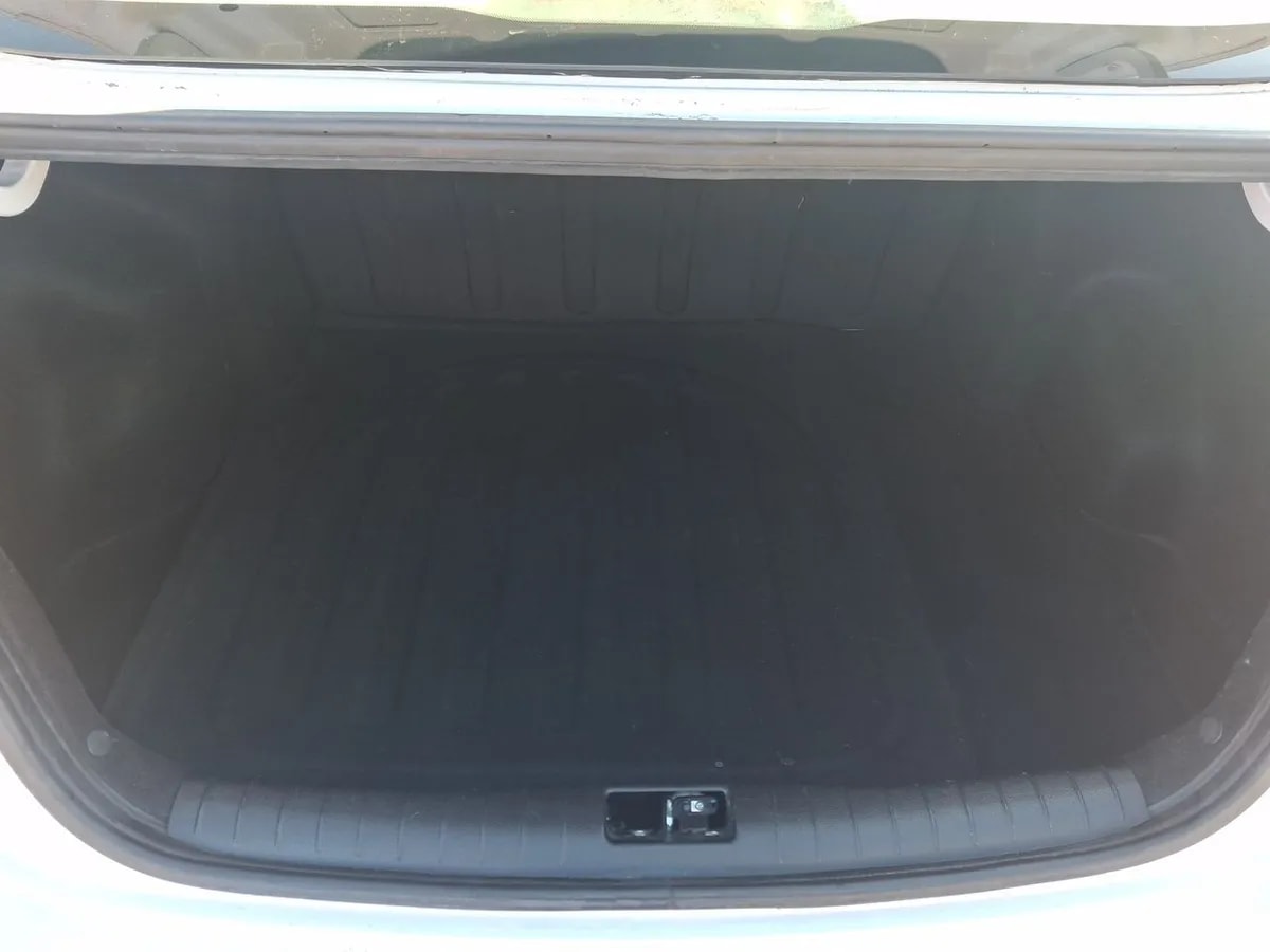 Kia Soluto 1.4 Ex Full 4x2 Srf Mt 4p año 2025