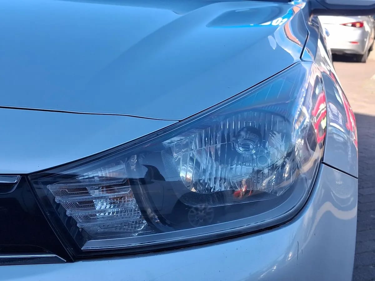 Kia Rio 5 1.4 Ex 4x2 Ac Ci 6mt 5p año 2021